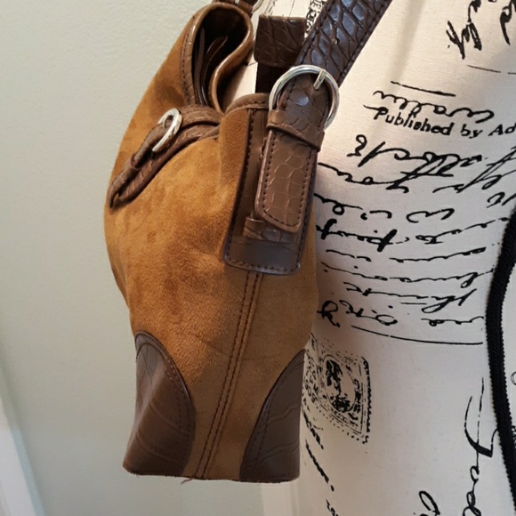 EUC Croft and Barrow brown sueded purse - Picture 3 of 6